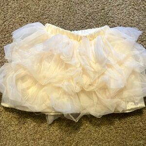 Girls Tulle White Skirt 🤍